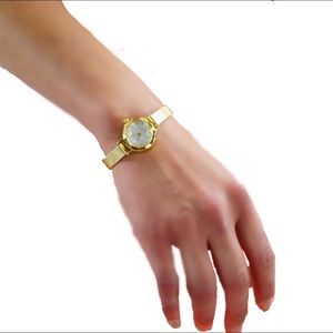 Women’s New Dainty Gold Face & Gold Band Watch